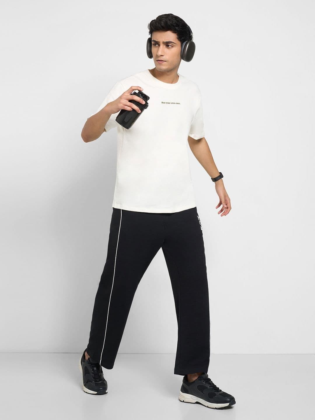 Ajile by Pantaloons Men Pockets T-shirt thumbnail 4