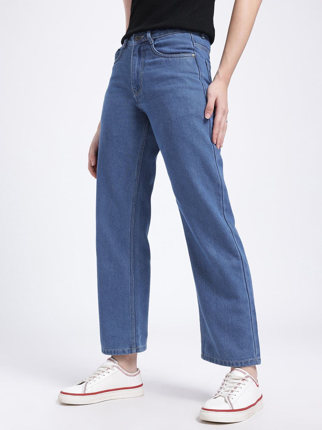 glitchez Women Mid-Rise Cropped Straight Fit Jeans thumbnail 3