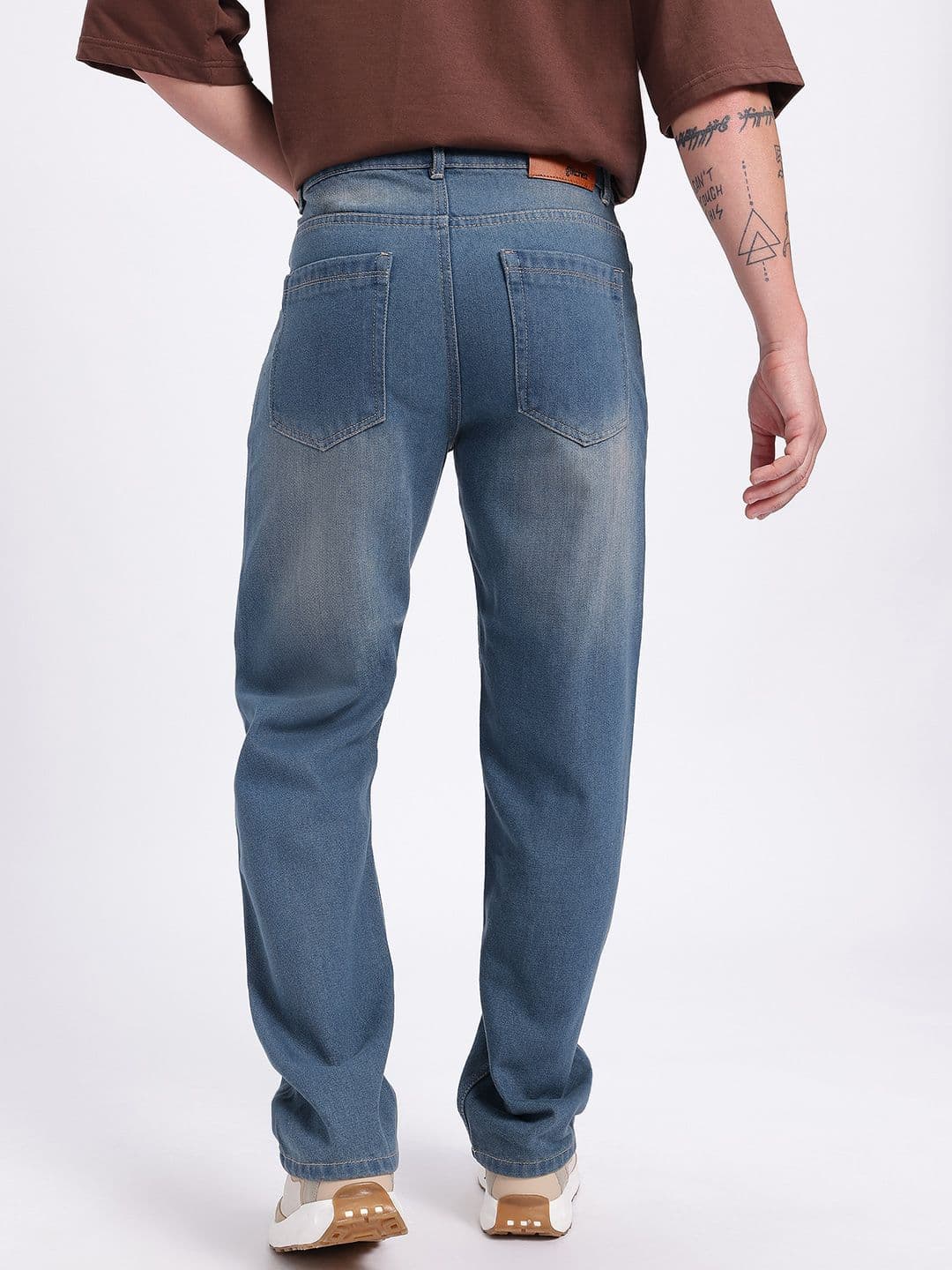 glitchez Men Light Washed Straight Fit Jeans thumbnail 3