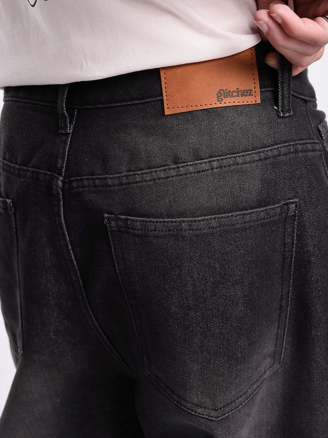glitchez Men Loose Fit Light Fade Jeans thumbnail 7