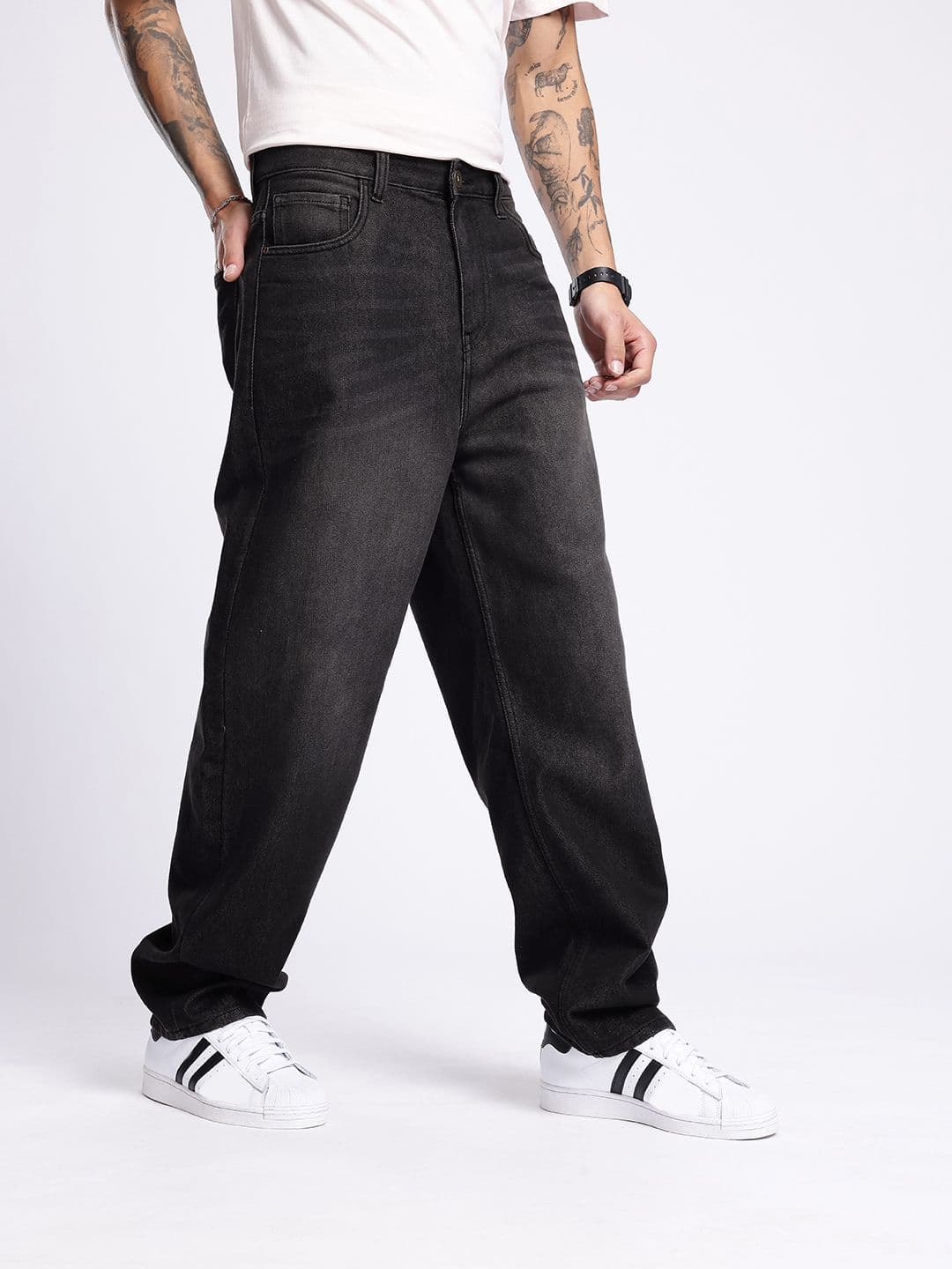 glitchez Men Loose Fit Light Fade Jeans thumbnail 4