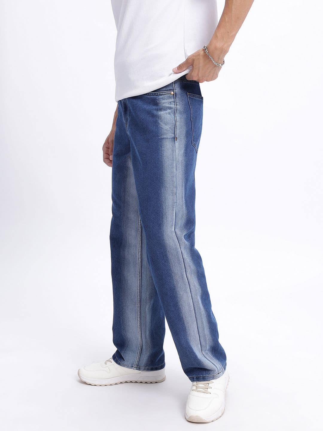 glitchez Men Barrel Fit Bleached Jeans thumbnail 4