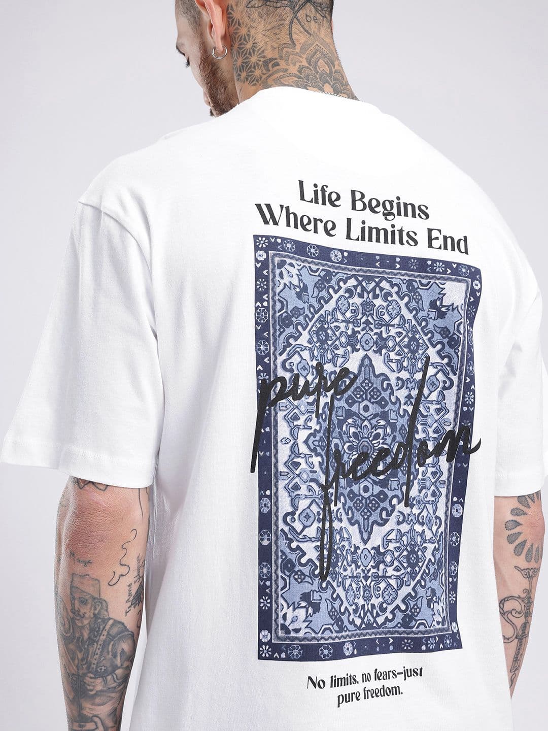 glitchez Back Printed Oversized T-shirt thumbnail 4
