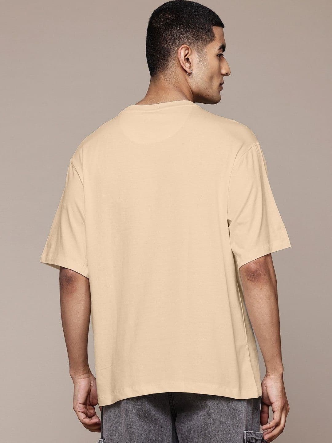 Leotude Men Drop Sholder Half Sleeve Ovesized Printed T-shirt thumbnail 4