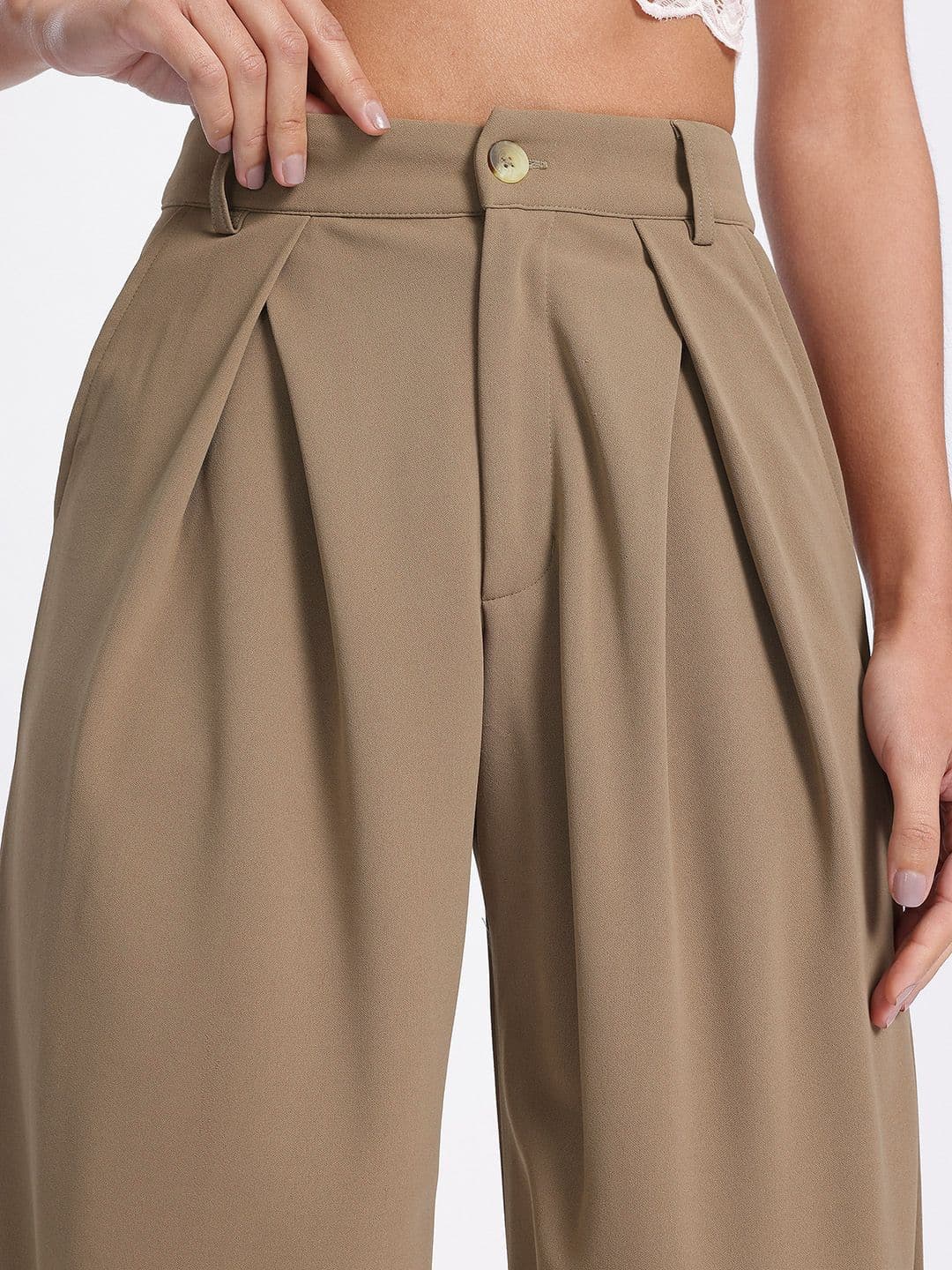 glitchez Women Pleated High-Rise Korean Pants thumbnail 4