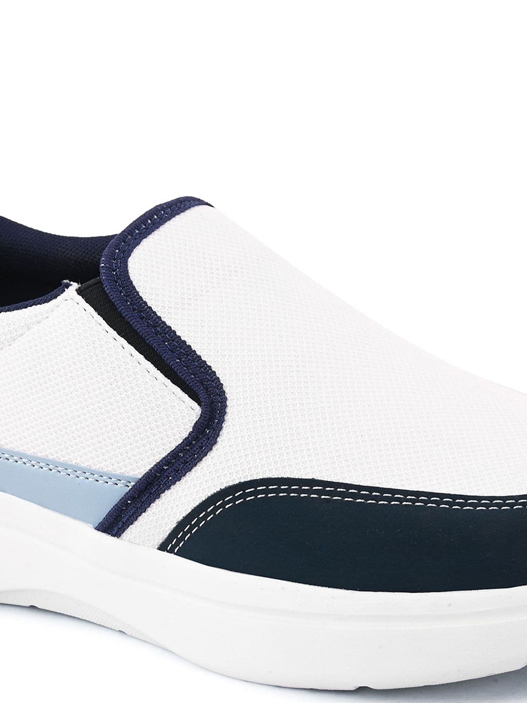 The Roadster Lifestyle Co Men Colourblocked Slip-On Sneakers thumbnail 4