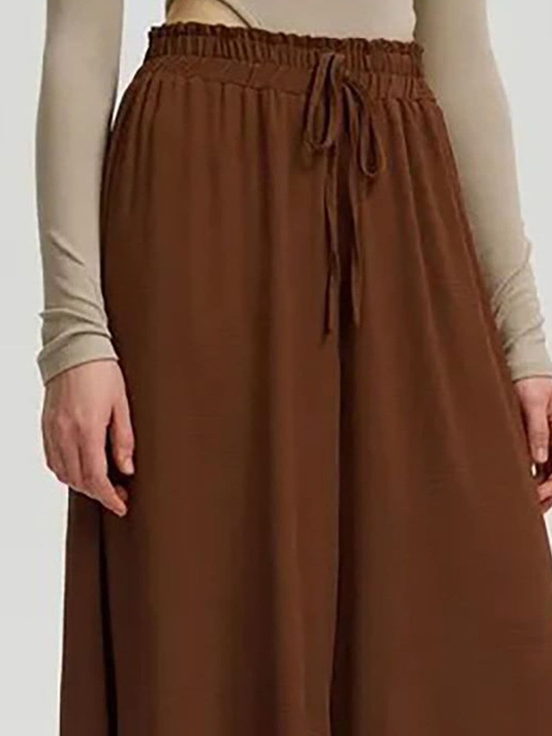 Kotty Women High-Rise Easy Wash Loose-Fit Pleated Wide Leg Trousers thumbnail 4