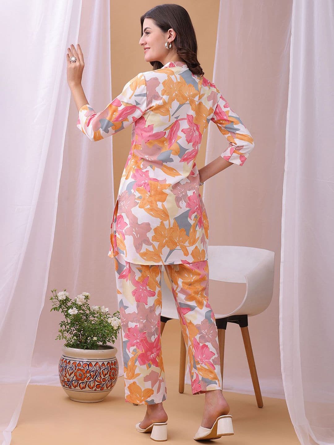 KALINI Printed Collar Neck Top With Trousers Co-Ords thumbnail 4