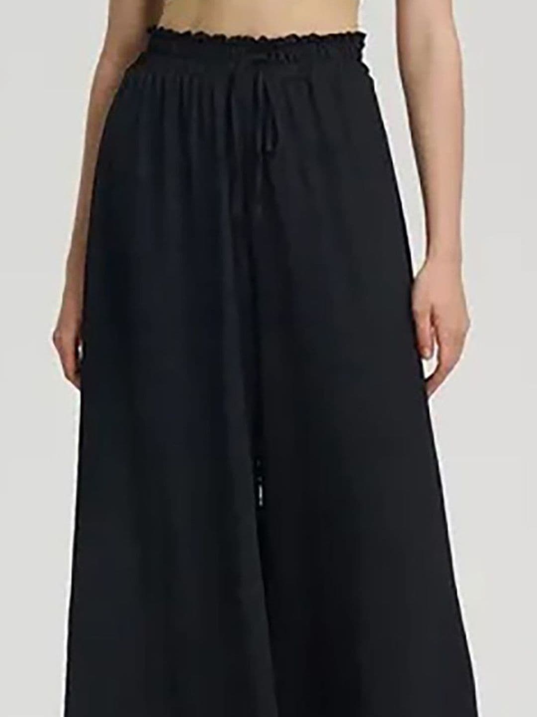Kotty Women High-Rise Easy Wash Pleated Loose Fit Wide Leg Trousers thumbnail 3