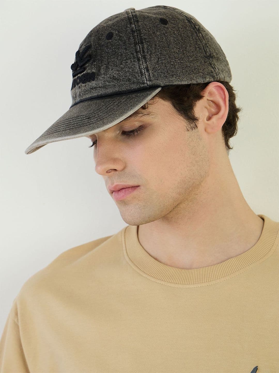 WROGN Men Embroidered Cotton Canvas Snapback Cap thumbnail 7