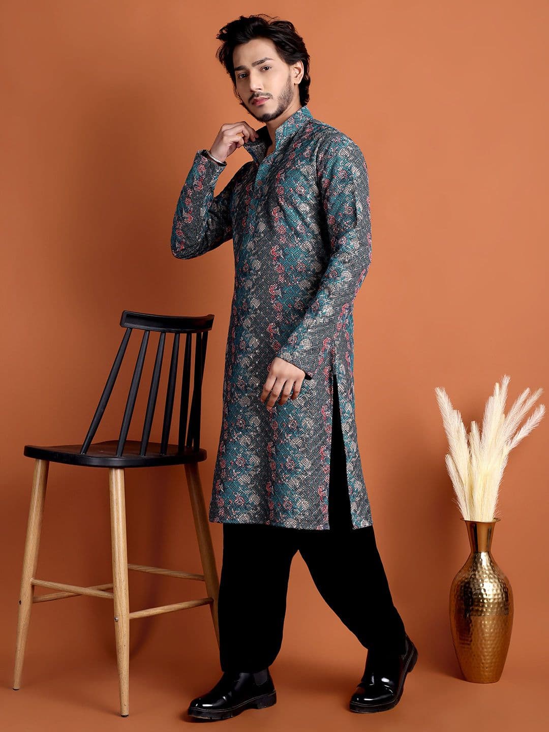Tibra Men Ethnic Motifs Printed Sequinned Kurta thumbnail 6