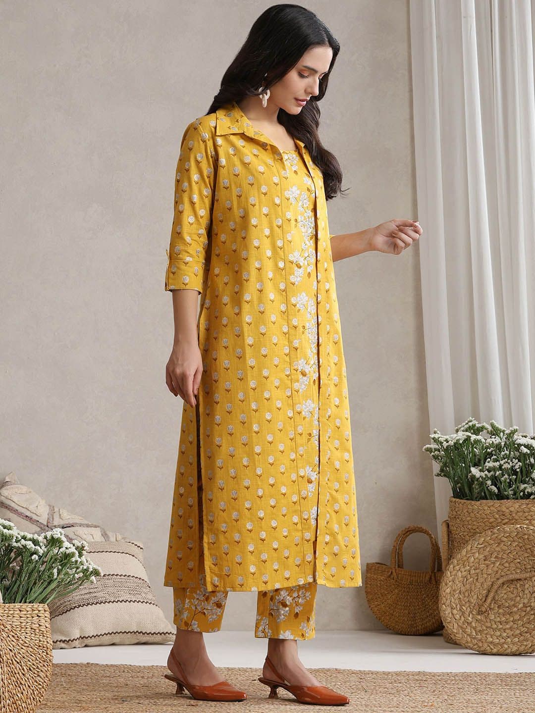 Khushal K Floral Printed Cotton Tunic With Trouser & Jacket Co-Ords thumbnail 5