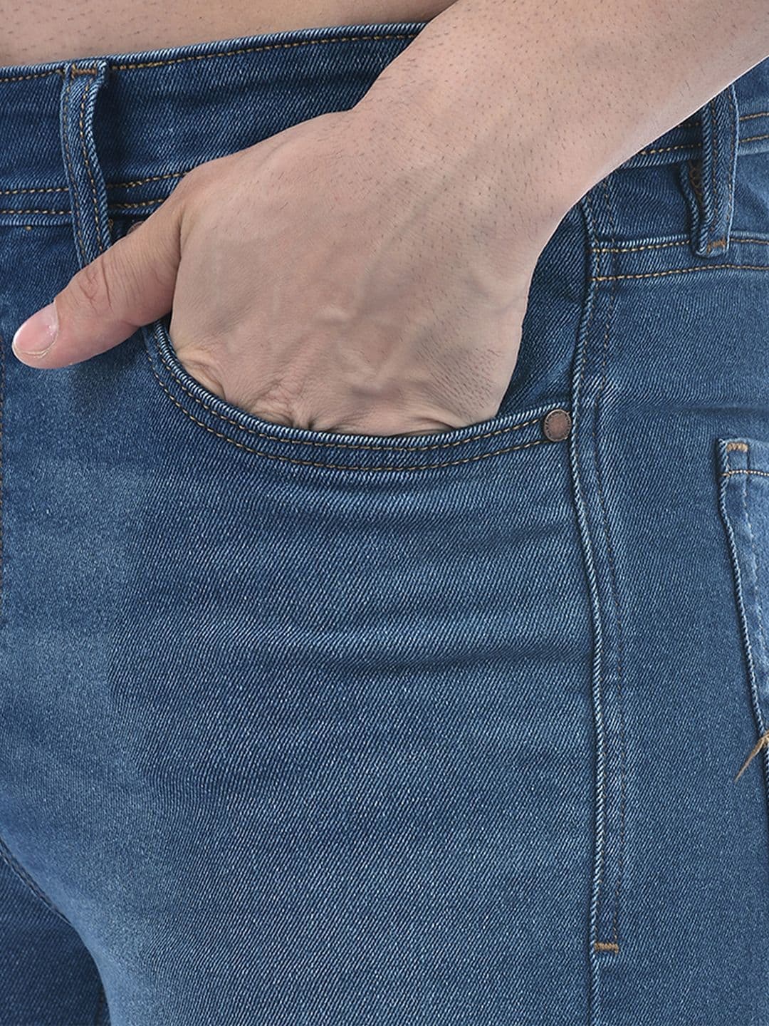 Numero Uno Men Slim Fit Mid-Rise Light Fade Stretchable Jeans thumbnail 6