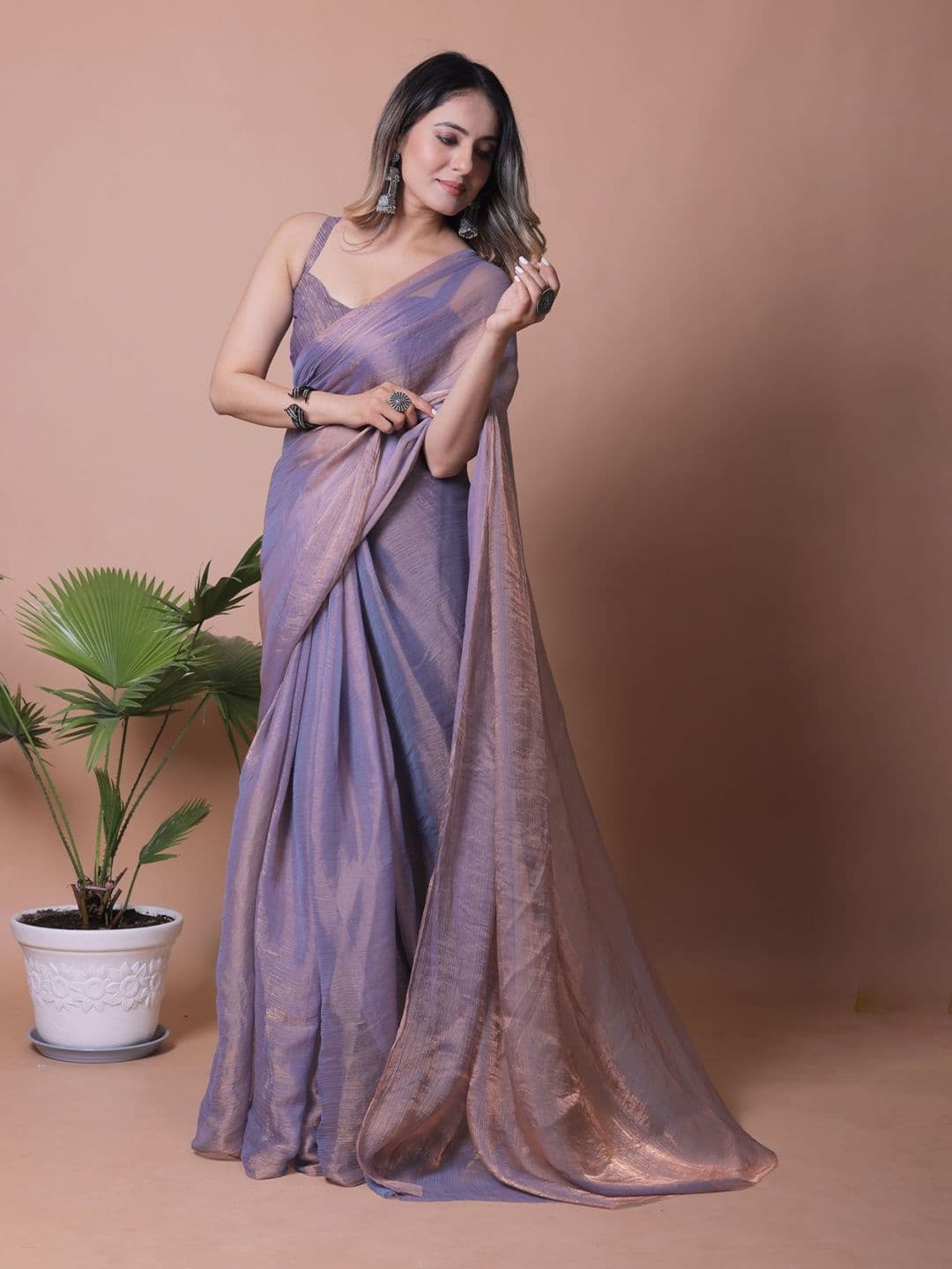 Anneca Women Solid Pure Chiffon Saree thumbnail 3
