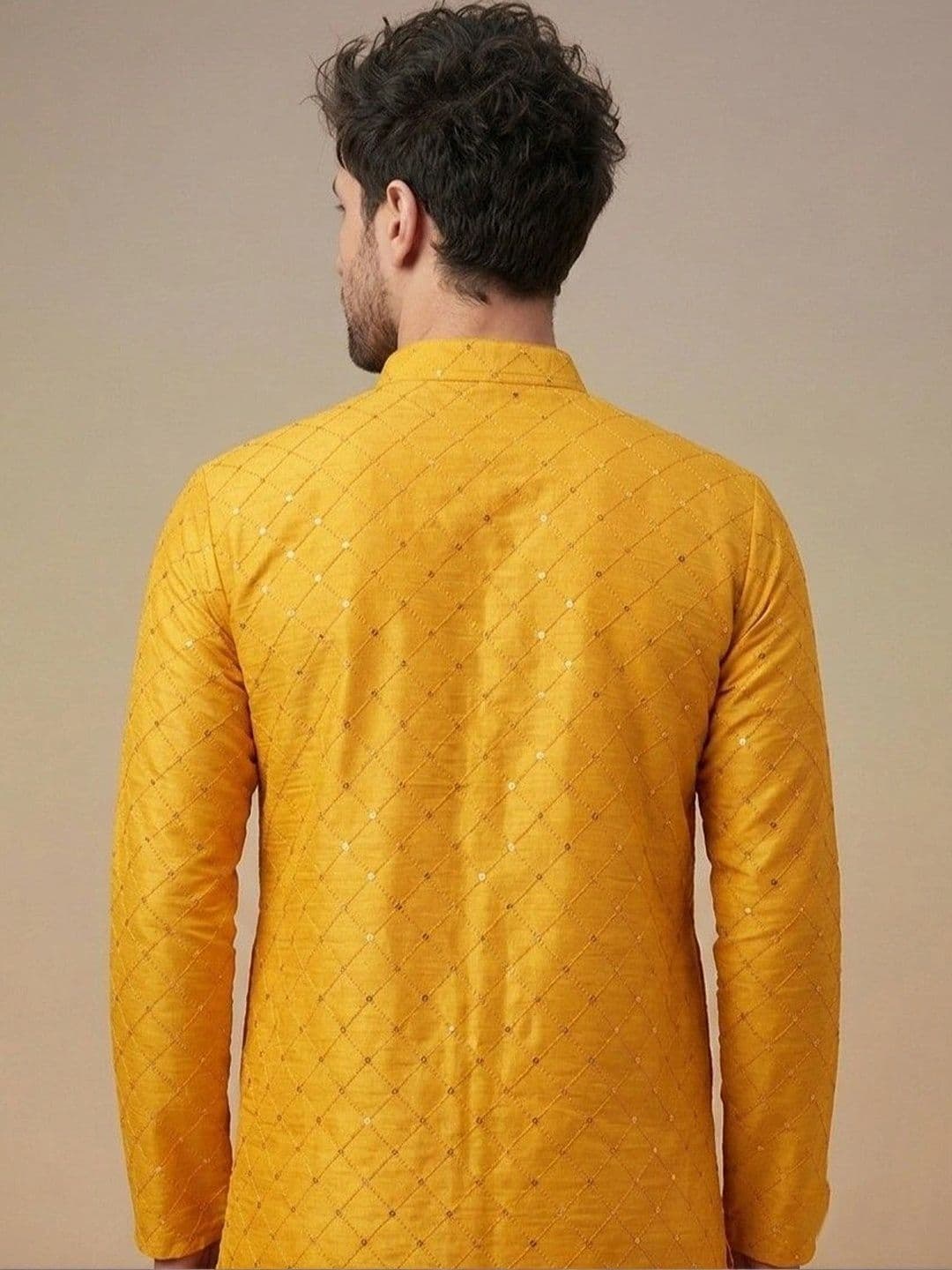 Rajkuwar Men Sequinned Kurta thumbnail 2