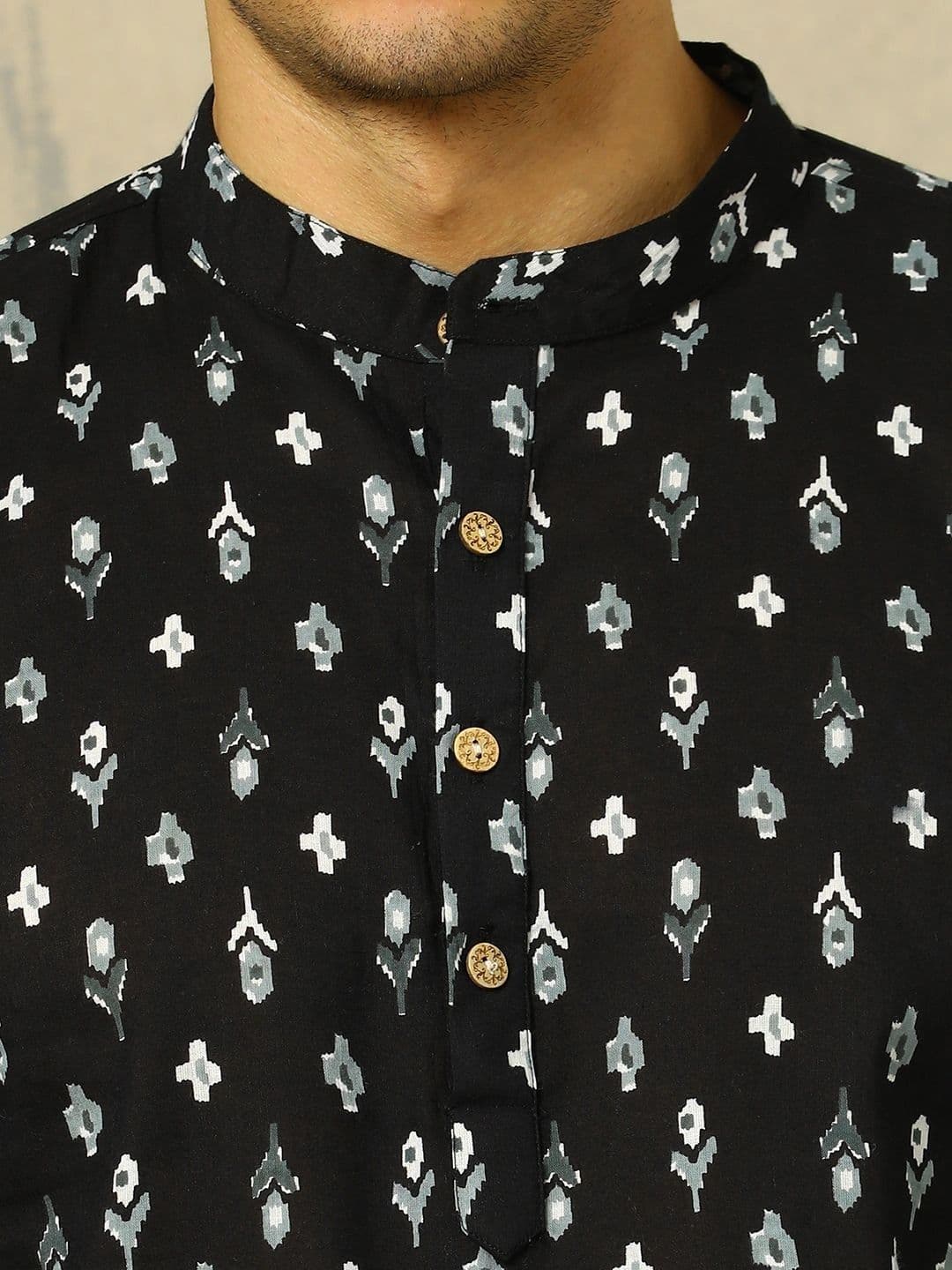 Navibhu Printed Pure Cotton Mandarin Collar Short Kurta thumbnail 2
