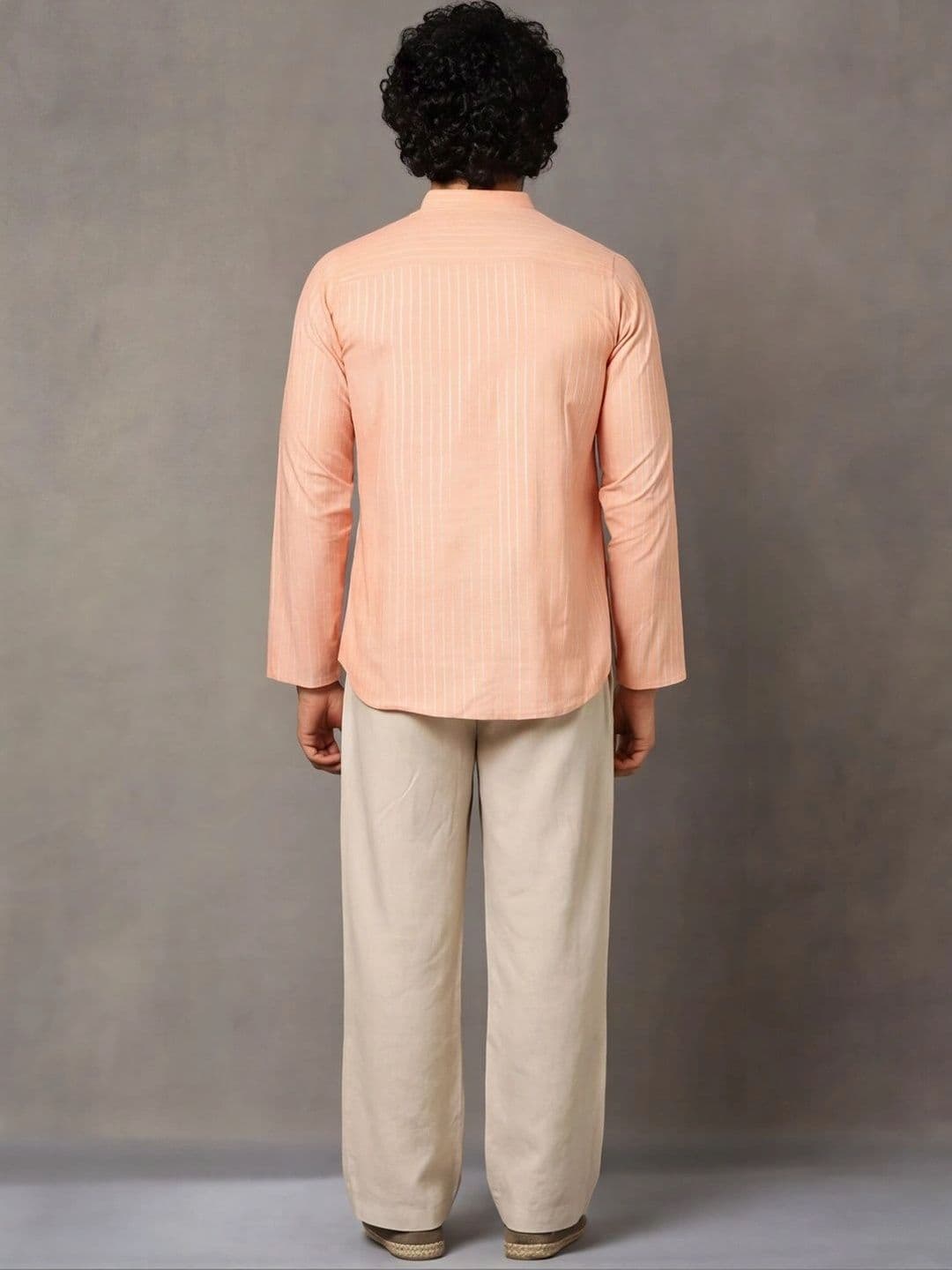 Navibhu Woven Design Solid Cotton Handloom Mandarin Collar Short Kurta thumbnail 6