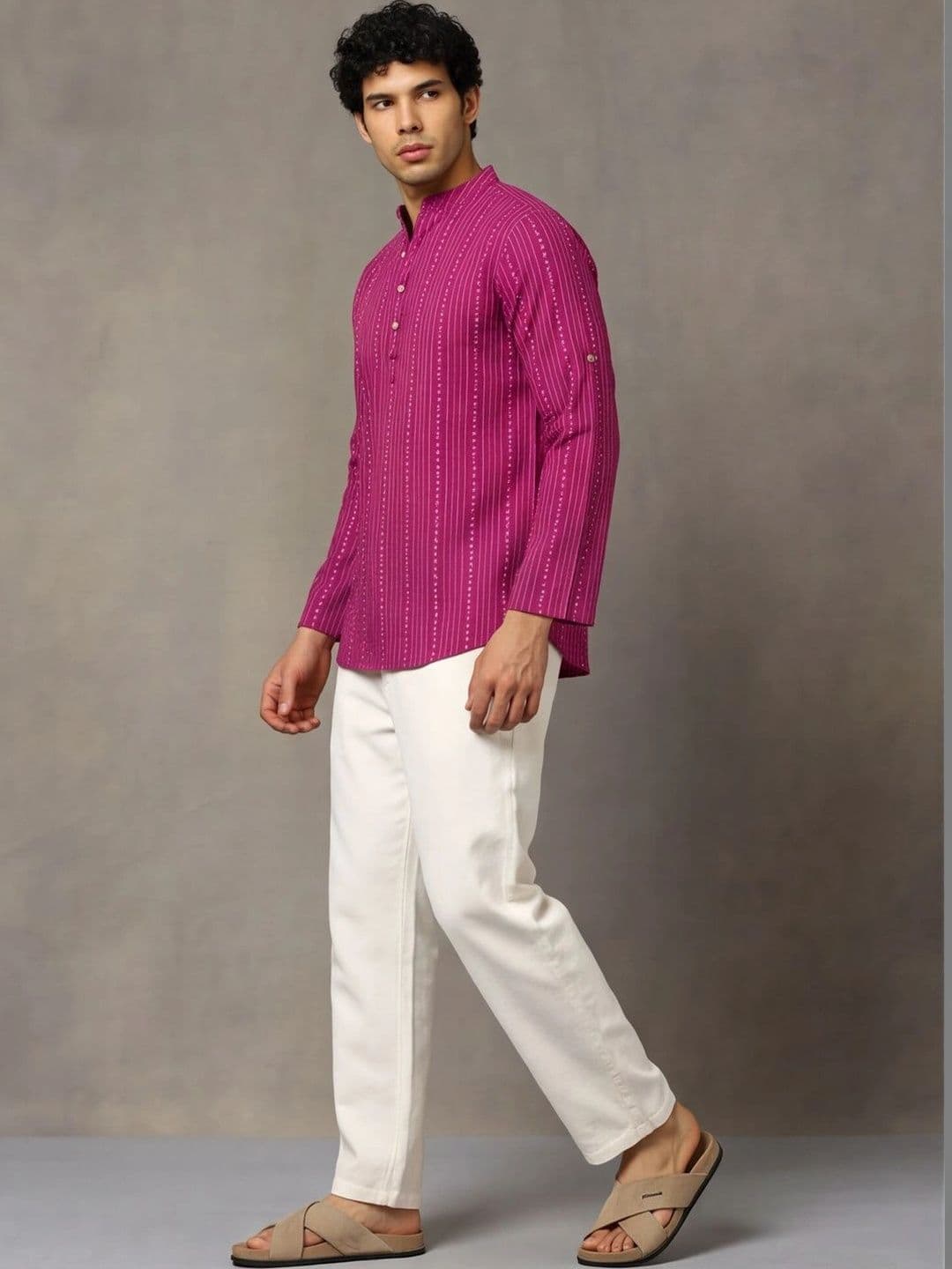 Navibhu Woven Design Abstract Cotton Handloom Mandarin Collar Short Kurta thumbnail 4