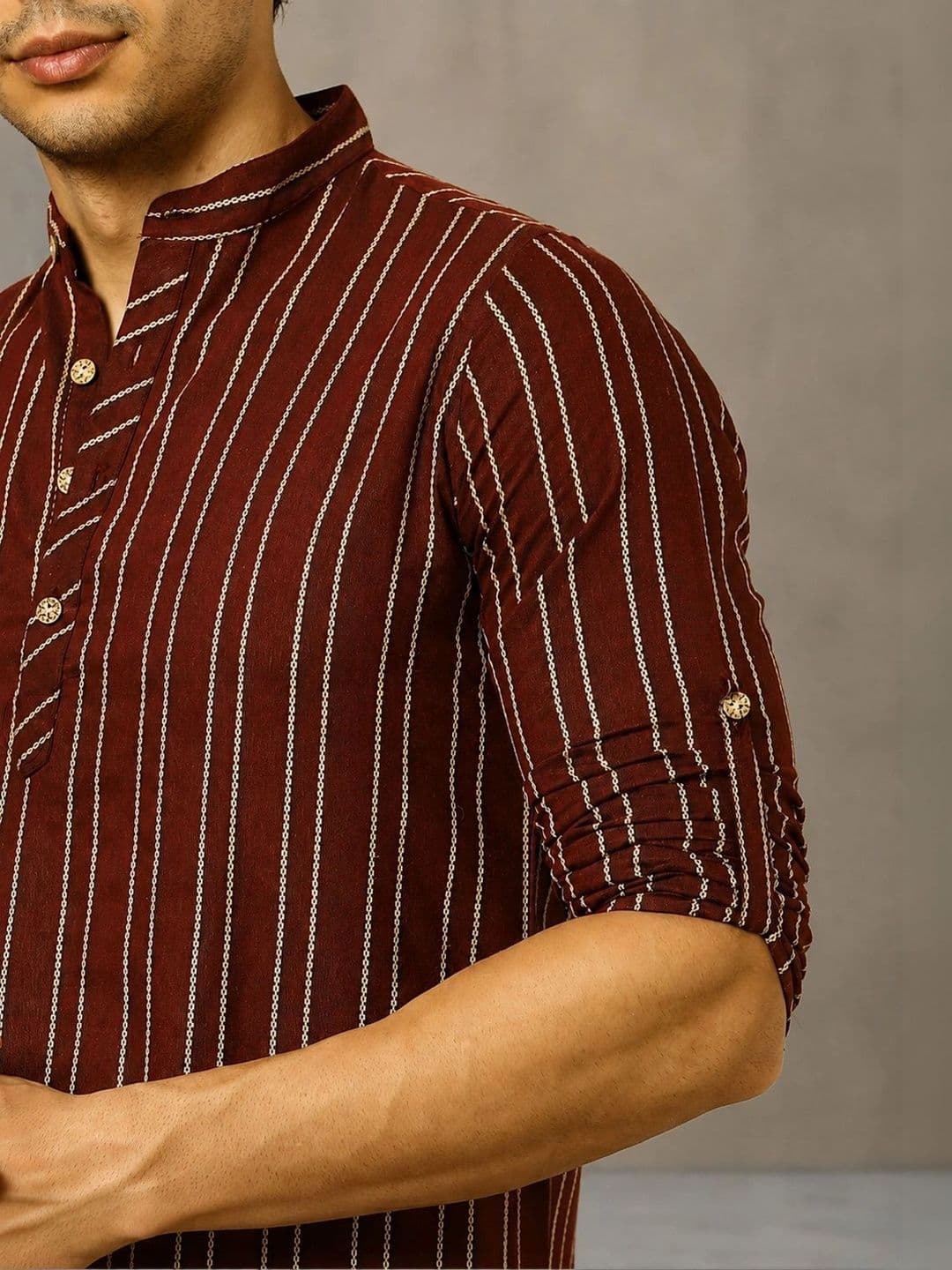 Navibhu Woven Design Striped Cotton Handloom Mandarin Collar Short Kurta thumbnail 4