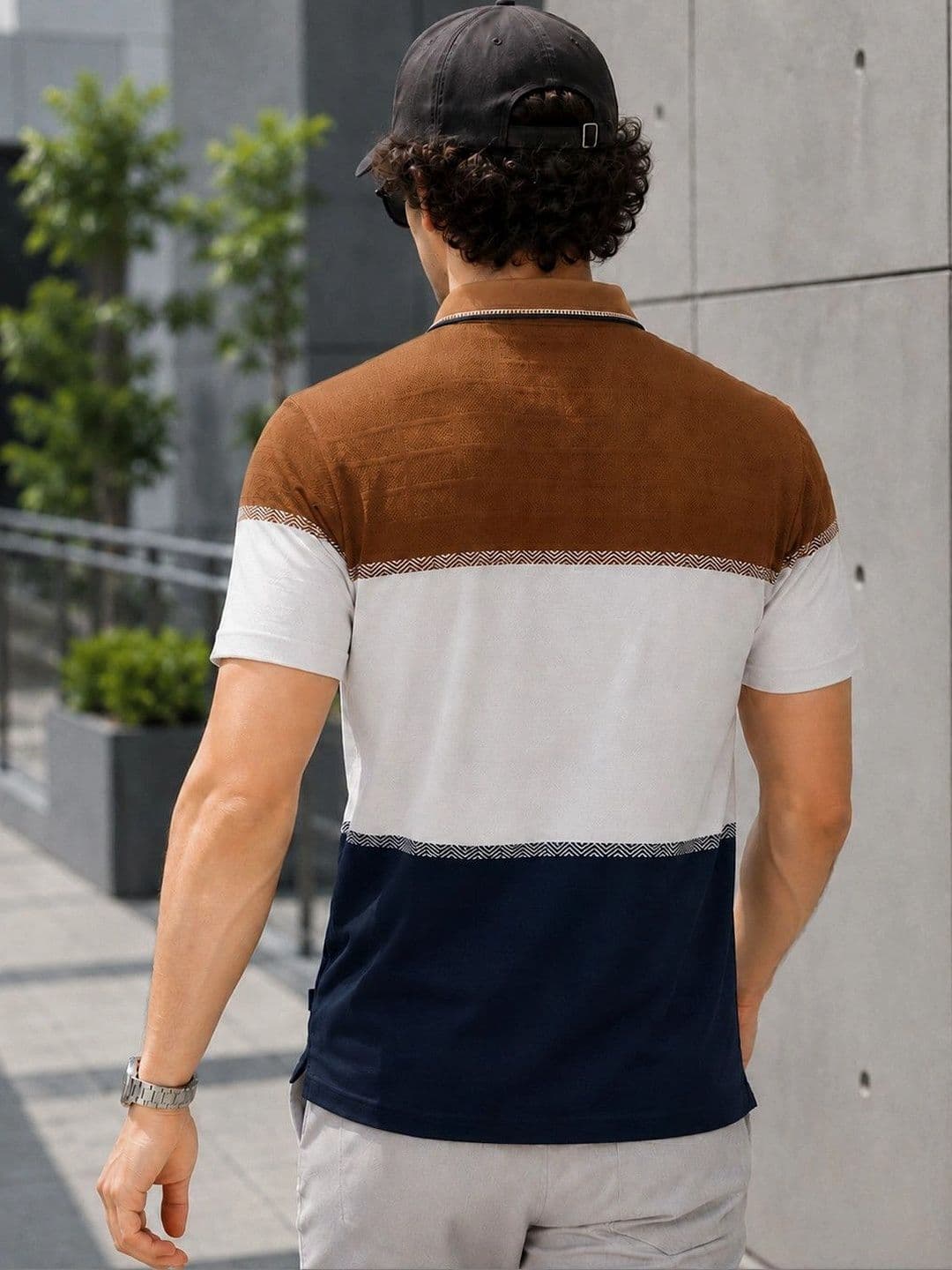 ESSA Men Colourblocked Polo Collar Pockets T-shirt thumbnail 4