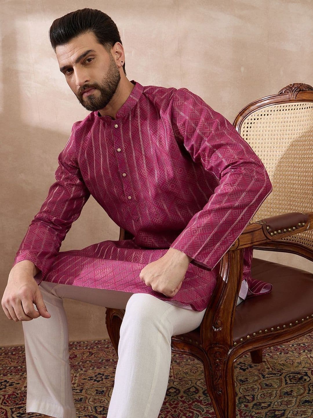 House of Pataudi Printed Silk Mandarin Collar Calf Length Straight Kurta thumbnail 5