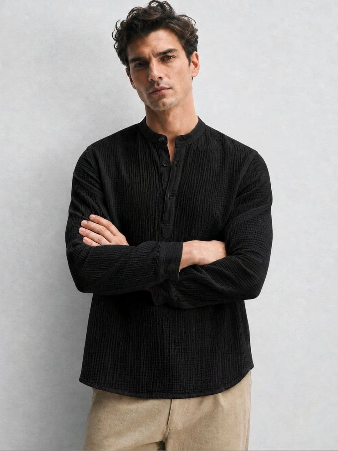 Anouk Men's Solid Double Cloth Short Kurta thumbnail 3