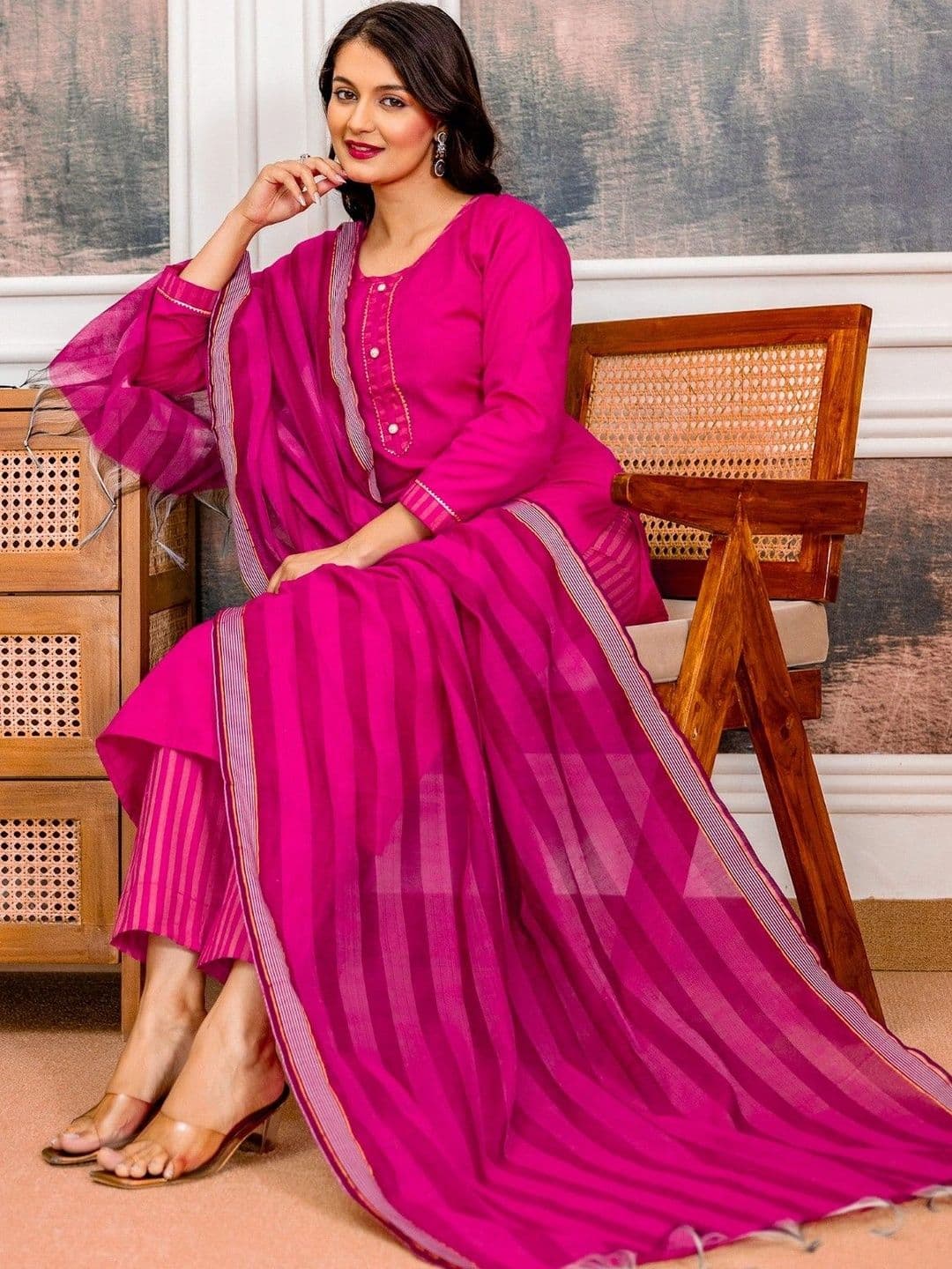 Ibrana Women Round Neck Straight Kurta with Trousers & Dupatta thumbnail 4