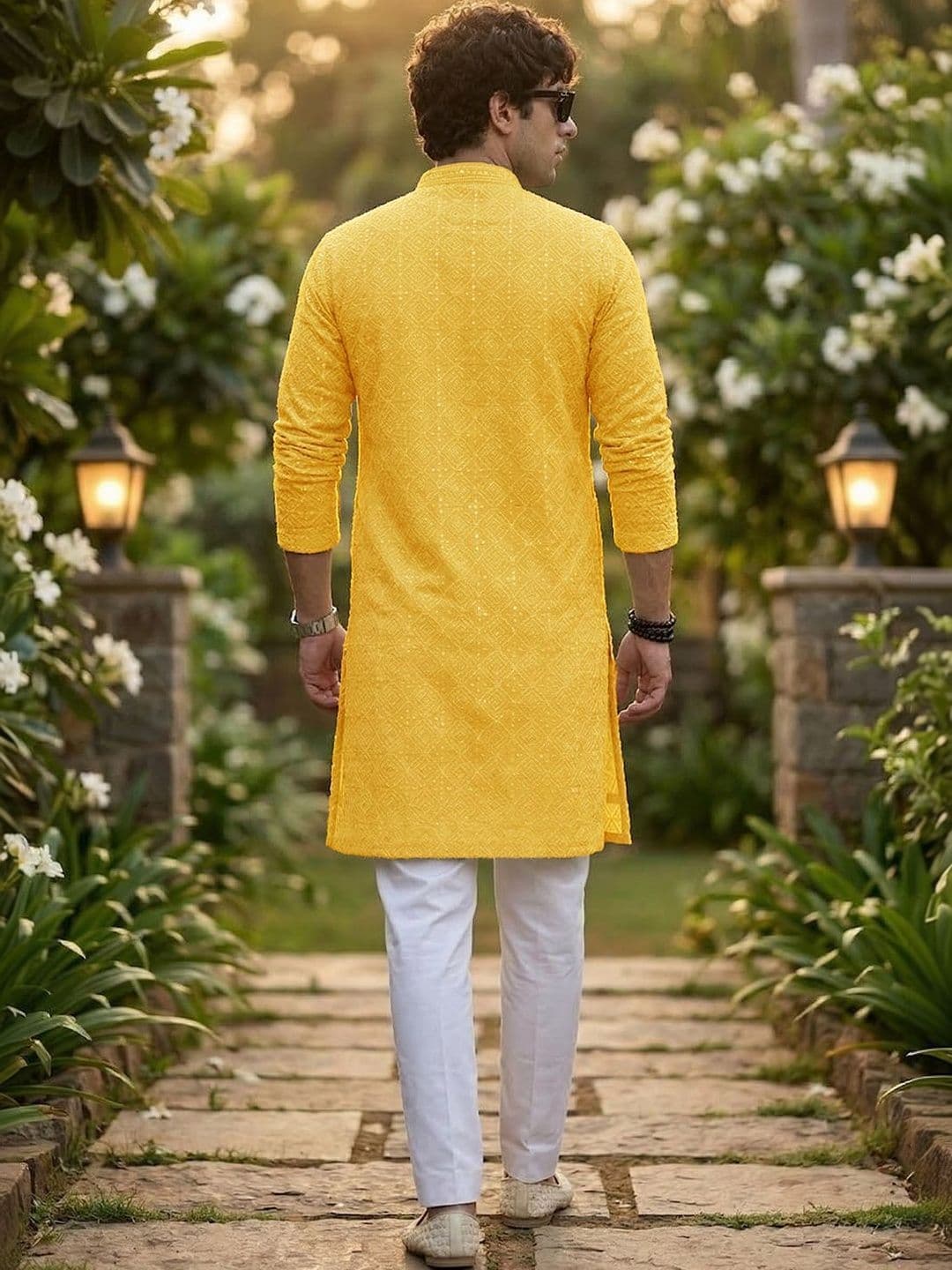 Anouk Men Embroidered Thread Work Kurta thumbnail 3