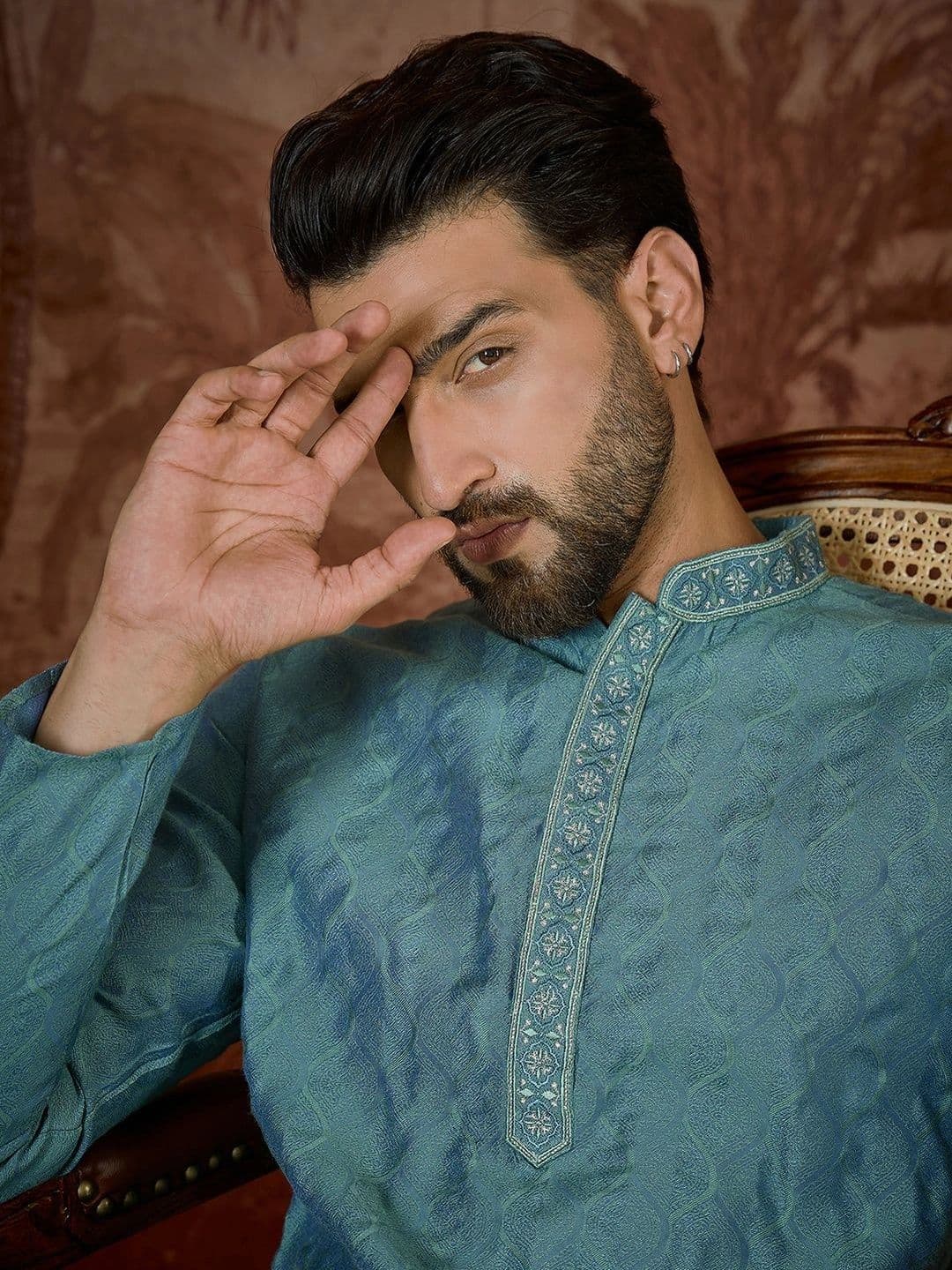 House of Pataudi Men Thread Work Jacquard Kurta thumbnail 3