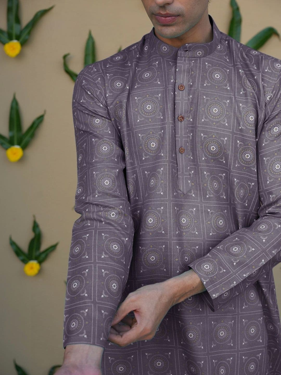 Anouk Printed Mandarin Collar Knee Length Straight Kurta thumbnail 6