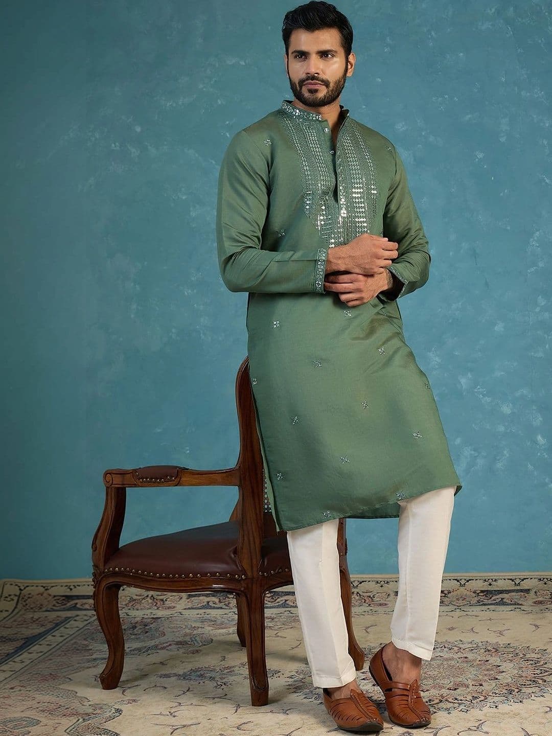 House of Pataudi Men Embellished Mirror Work Kurta thumbnail 7