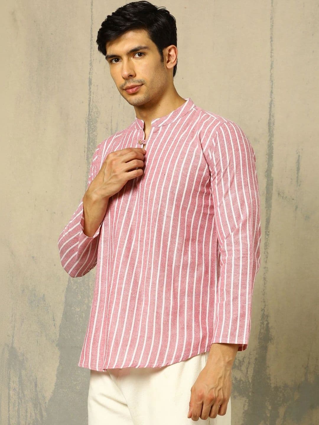 Anouk Woven Design Striped Cotton Handloom Mandarin Collar Short Kurta thumbnail 3