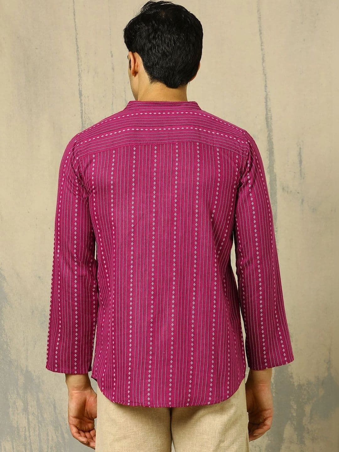Anouk Woven Design Striped Cotton Handloom Mandarin Collar Short Kurta thumbnail 2