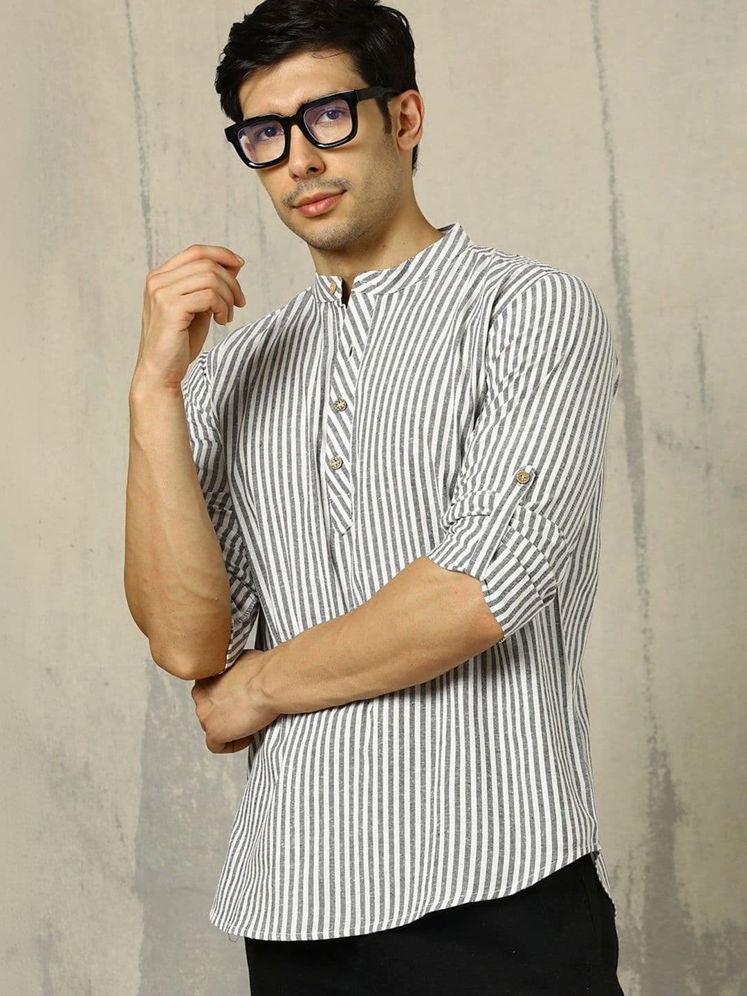 Anouk Woven Design Striped Cotton Handloom Mandarin Collar Short Kurta - view 1