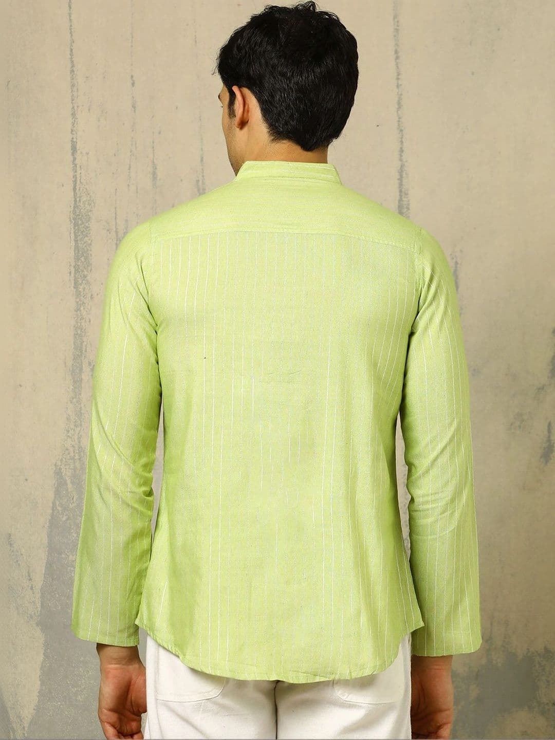 Anouk Woven Design Solid Cotton Handloom Mandarin Collar Short Kurta thumbnail 5