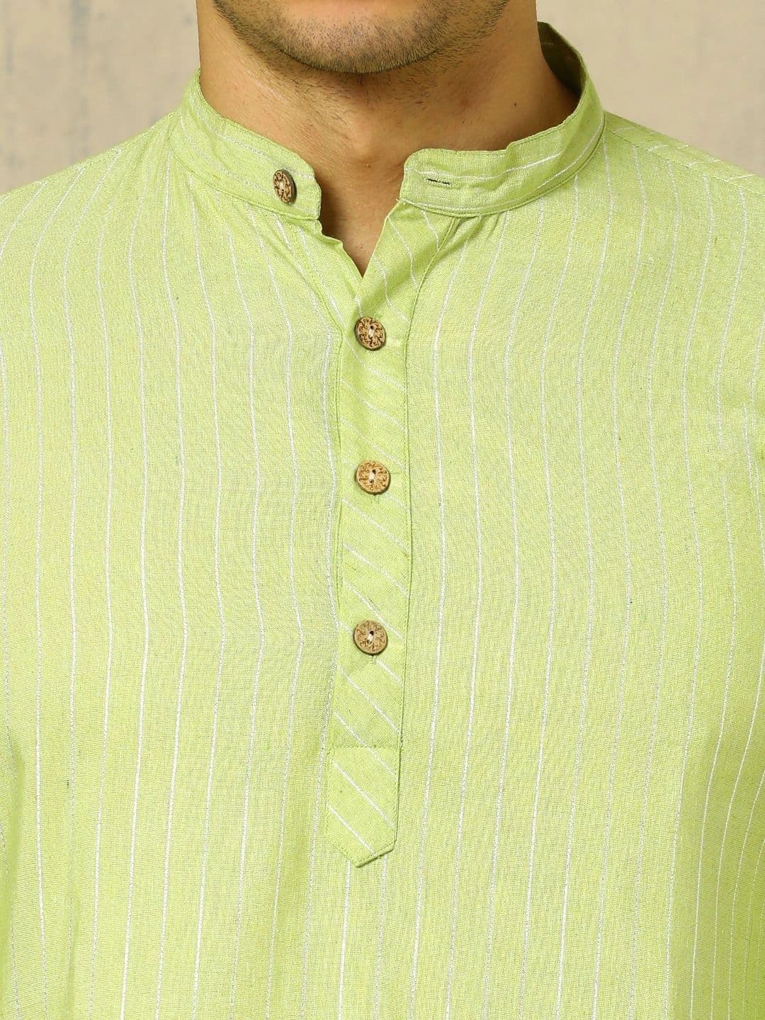 Anouk Woven Design Solid Cotton Handloom Mandarin Collar Short Kurta thumbnail 7