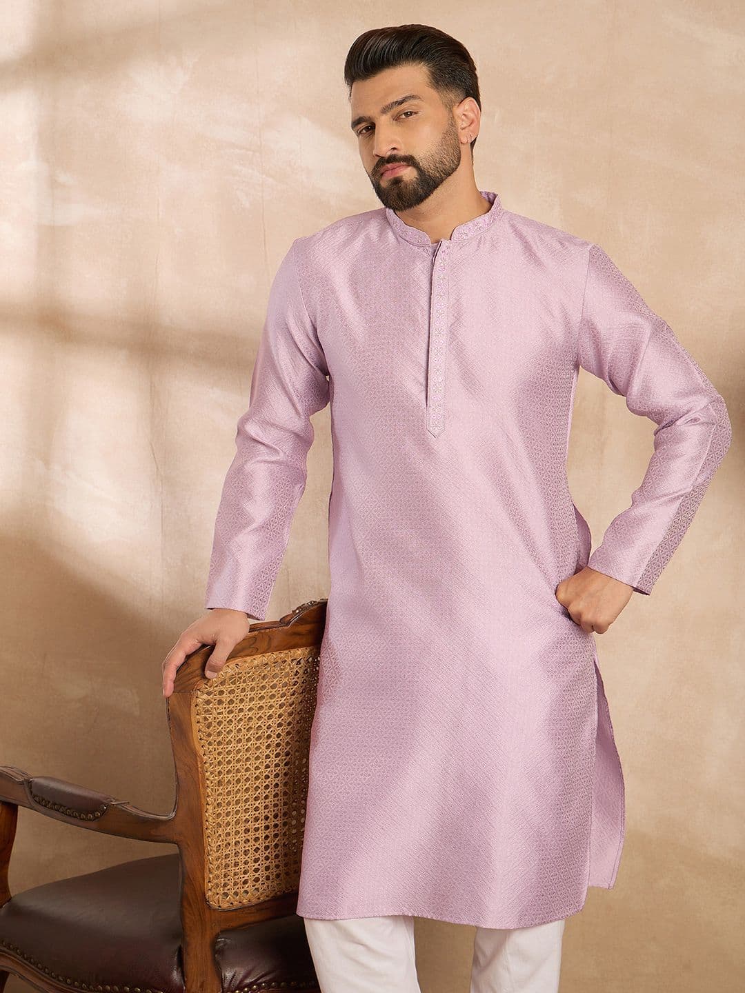 Ethnic Bay Men Embroidered Kurta thumbnail 3