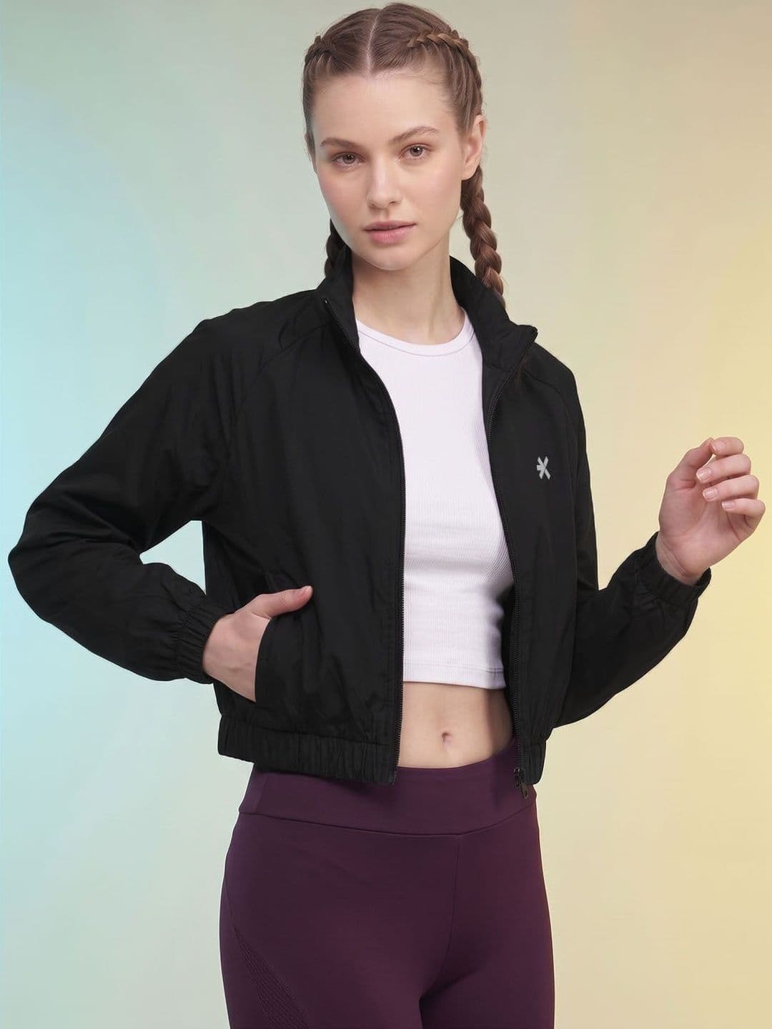 HRX by Hrithik Roshan Women Brand Logo Lightweight Crop Training or Gym Sporty Jacket thumbnail 3