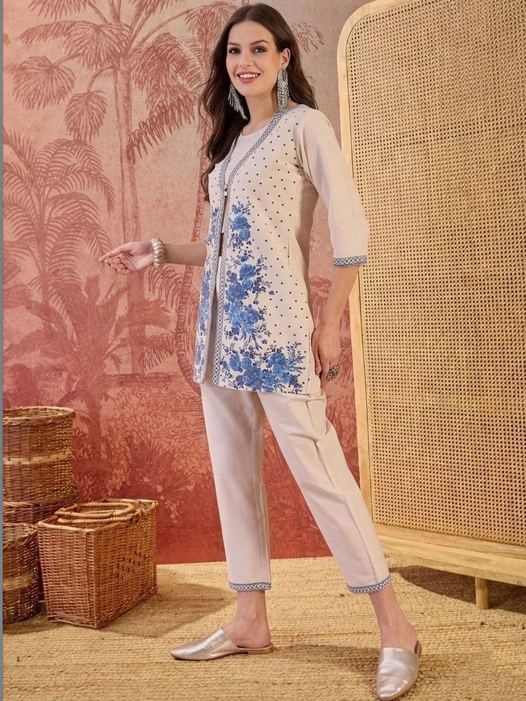 Sangria Women Floral Printed Co-Ords Set With Floral Printed Jacket thumbnail 3