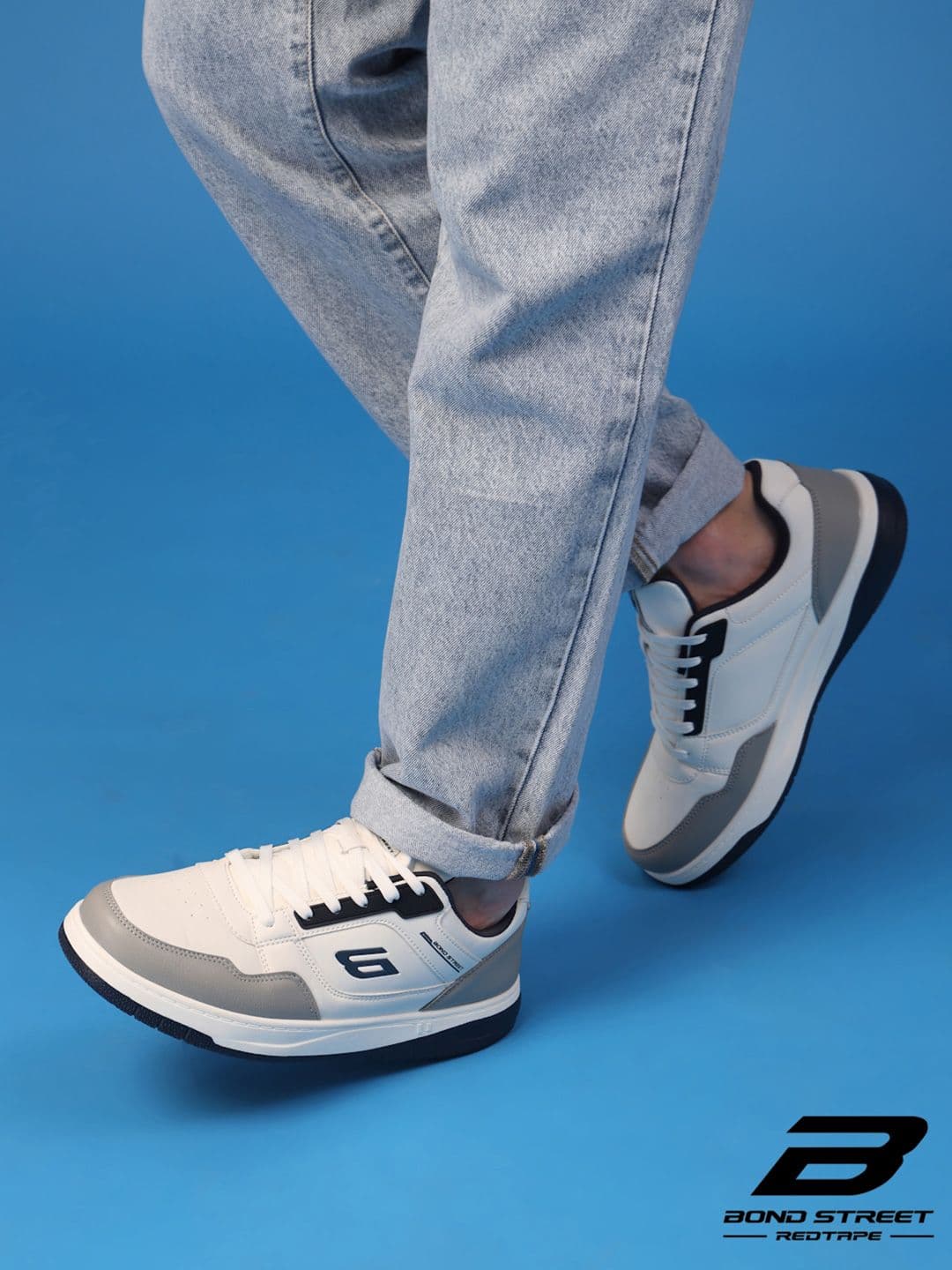 Bond Street By Red Tape Men Colourblocked Sneakers thumbnail 5