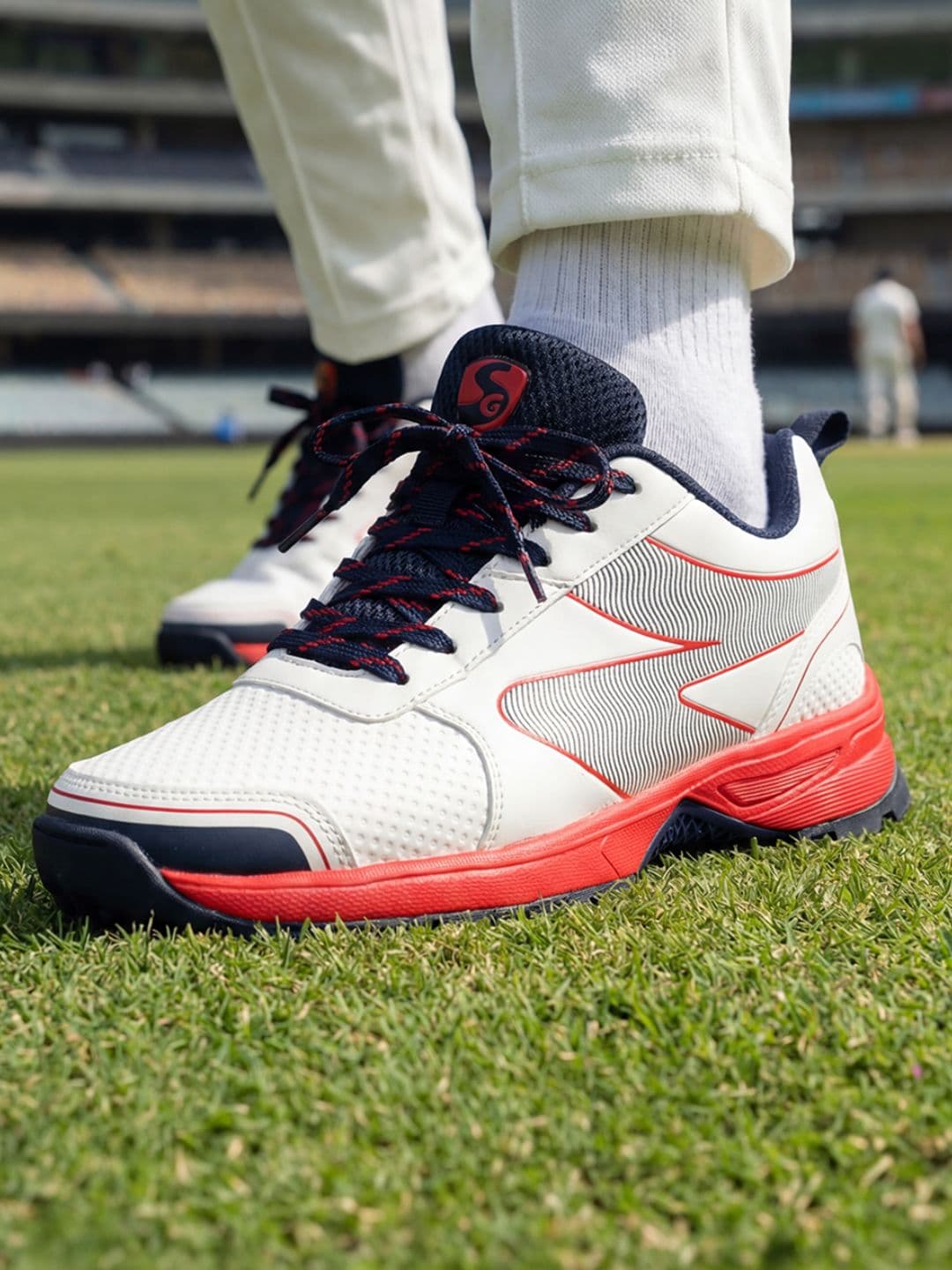 SG Blazer Cricket Shoes Red-Navy - High Performance Comfort & Stability thumbnail 2