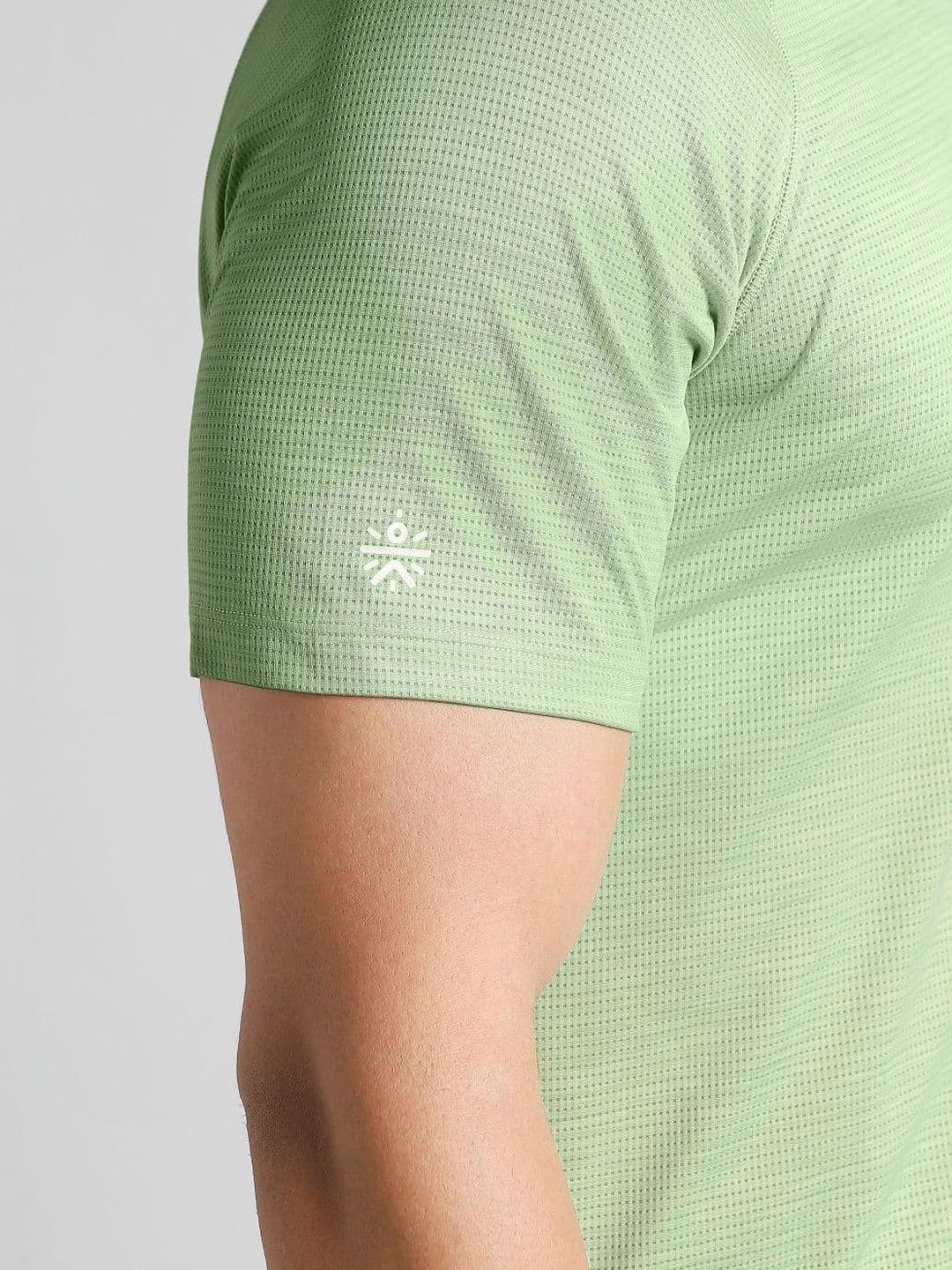 CULT Men's Green Training Elevate Sculpt T-shirt thumbnail 5