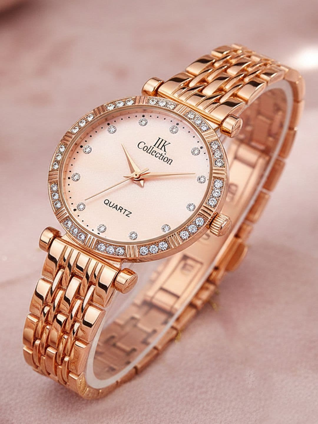 IIK COLLECTION Women Round Dial Stainless Steel Bracelet Style Straps Analogue Watch thumbnail 4