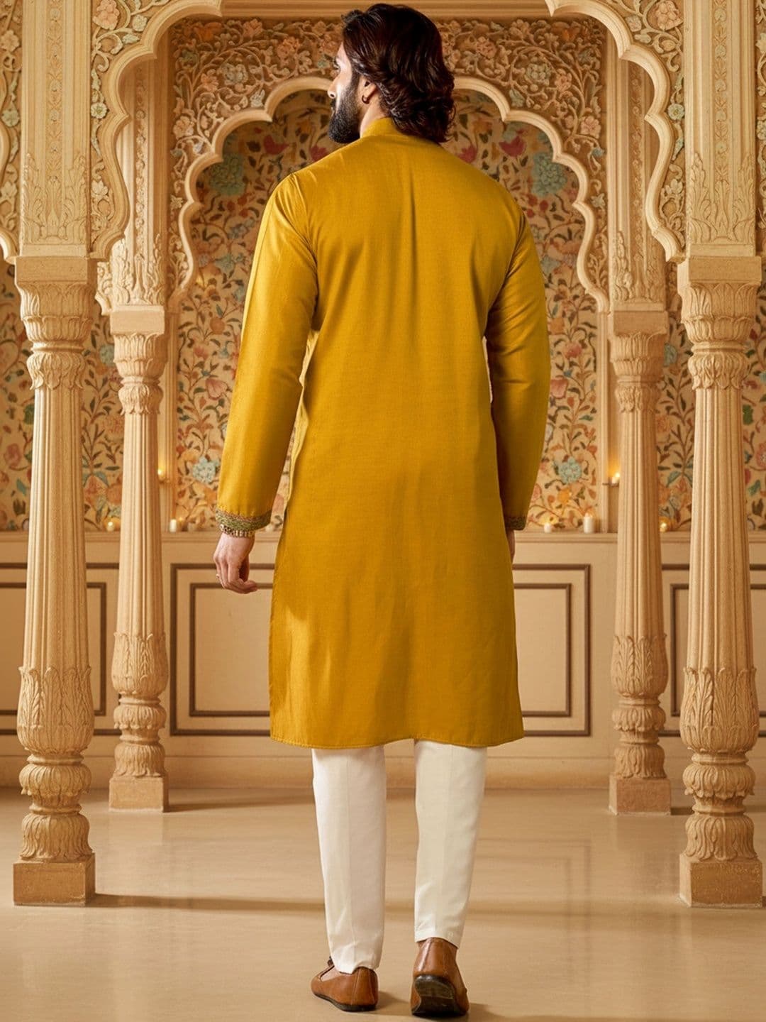 RANGRAAG Men Embroidered Thread Work Kurta thumbnail 2