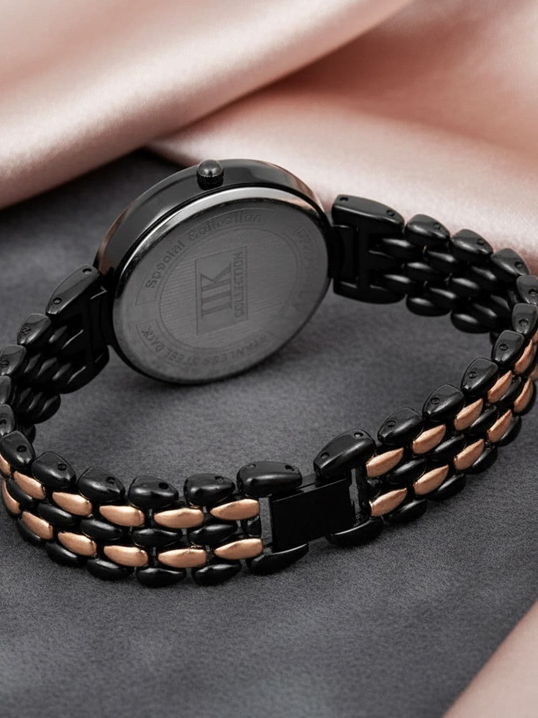 IIK COLLECTION Women Round Dial Bracelet Style Straps Analogue Watch thumbnail 4