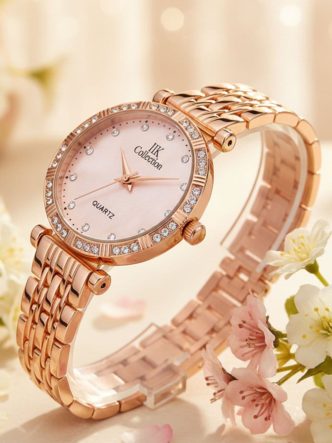 IIK COLLECTION Women Round Dial Stainless Steel Bracelet Style Straps Analogue Watch thumbnail 5