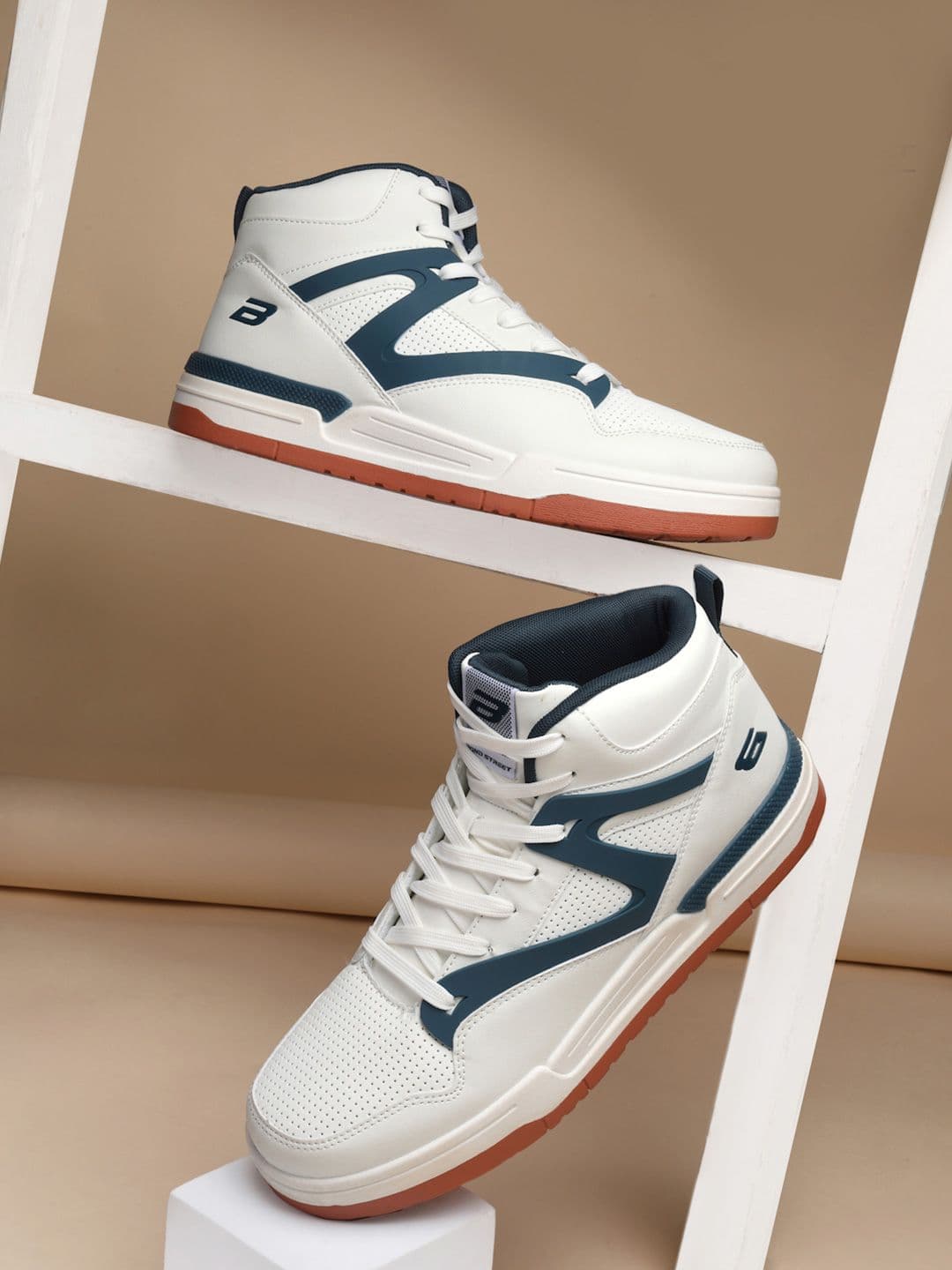 Bond Street By Red Tape Hustle Men Colourblocked High-Top Sneakers - view 1
