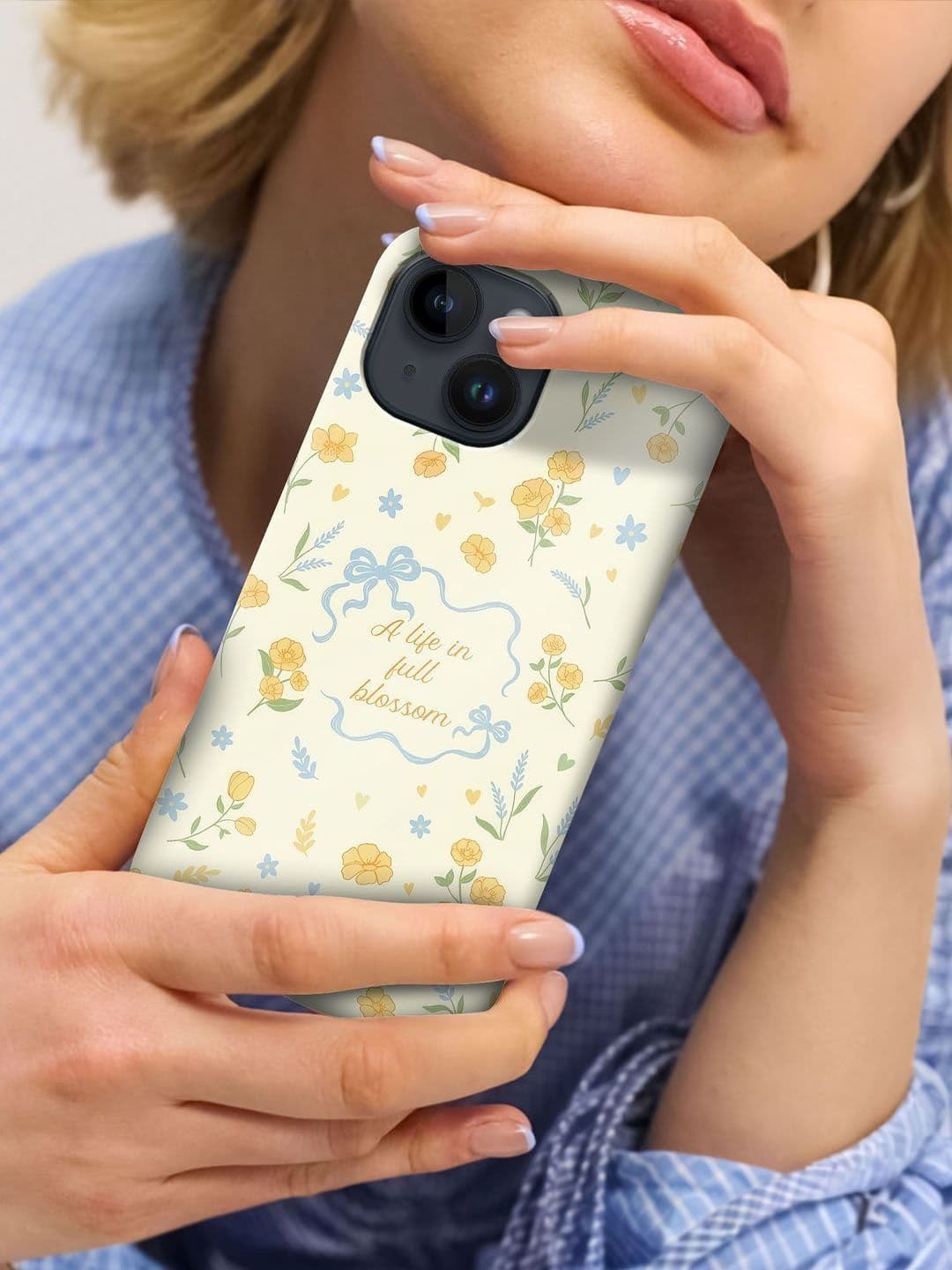 QRIOH Floral Printed iPhone 13 Back Case Mobile Accessories thumbnail 5