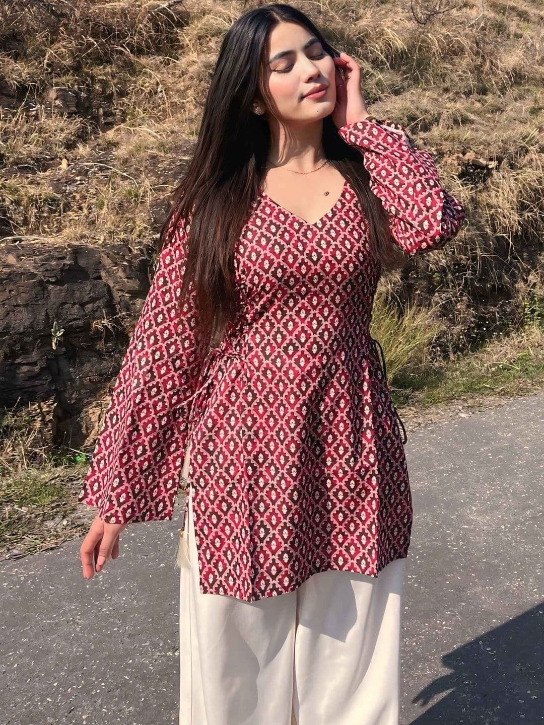 Aarsi Viscose Rayon Printed Ethnic Tunic - view 1