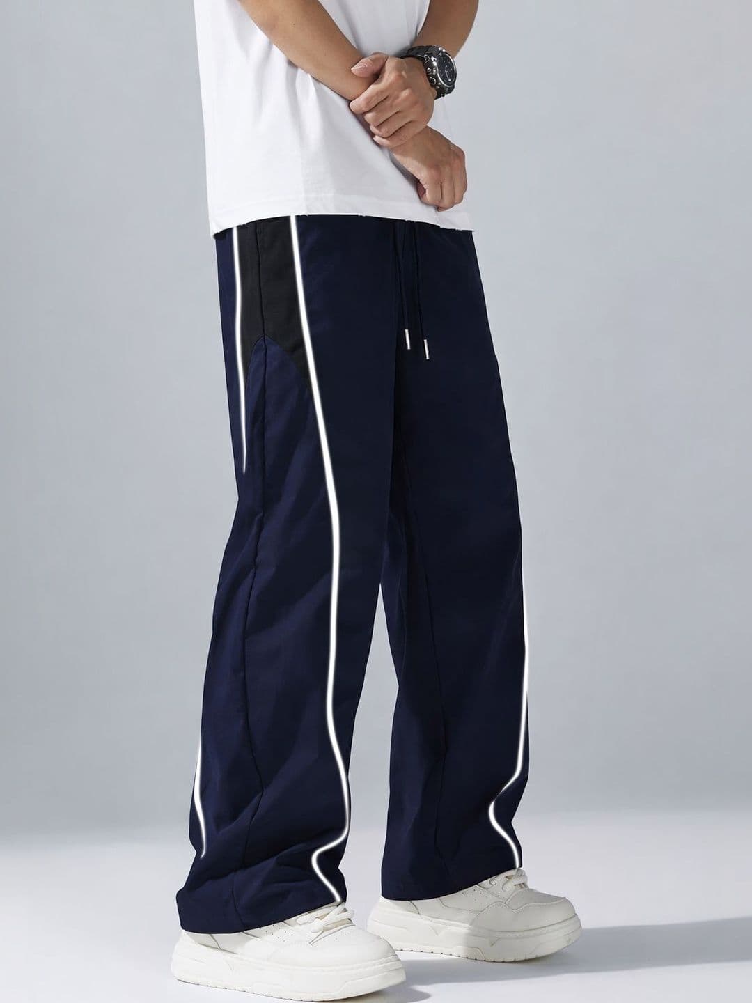 QUTUN Men Straight Fit Geometric Rapid-Dry Training Track Pants thumbnail 4